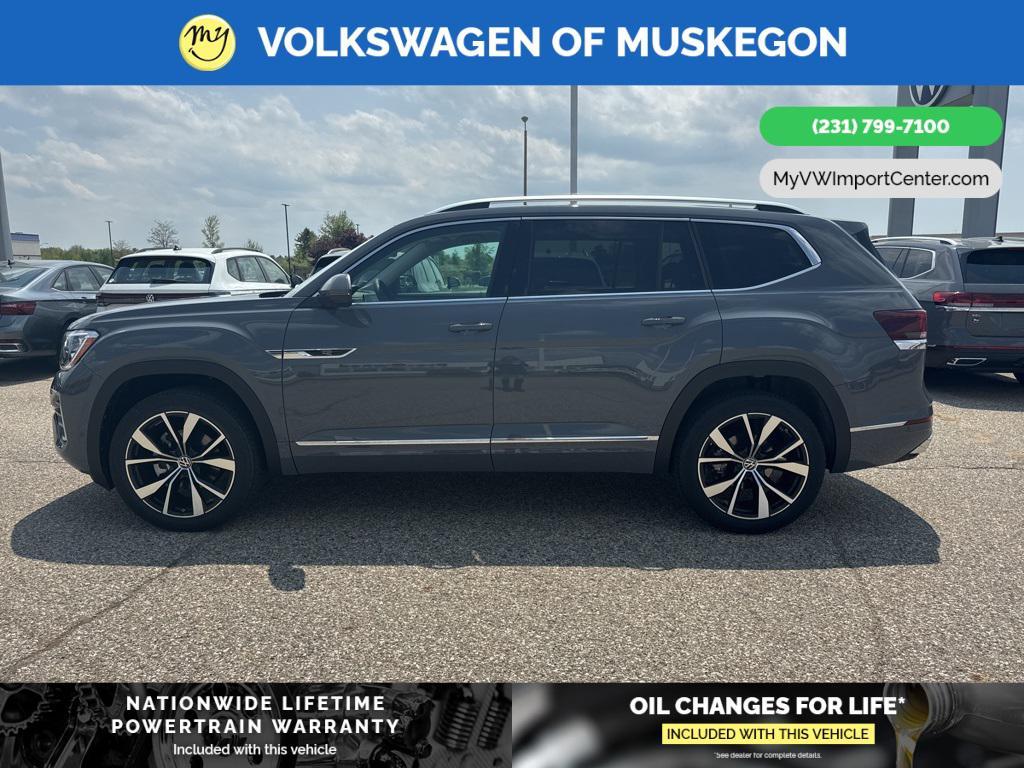 new 2025 Volkswagen Atlas car, priced at $53,091