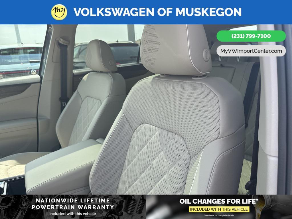 new 2025 Volkswagen Atlas car, priced at $53,091
