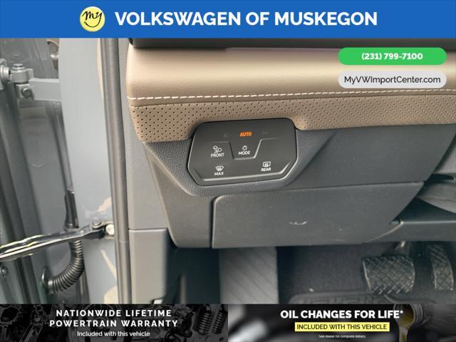 new 2025 Volkswagen Atlas car, priced at $49,086