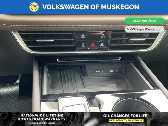 new 2025 Volkswagen Atlas car, priced at $49,086