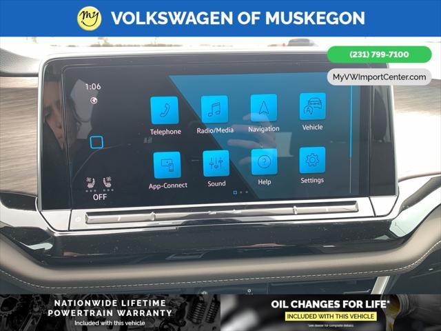 new 2025 Volkswagen Atlas car, priced at $49,086