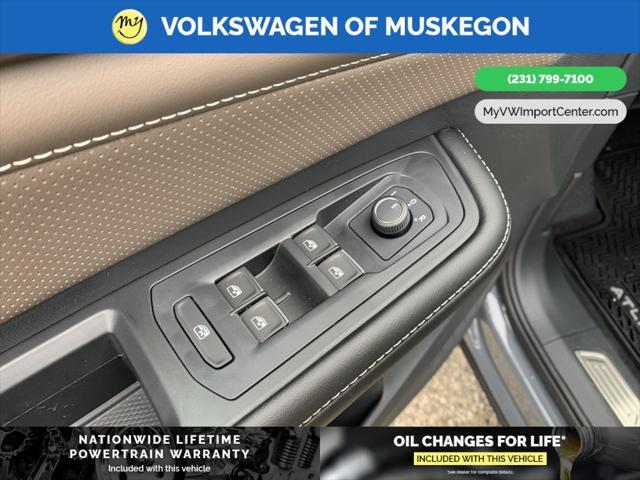 new 2025 Volkswagen Atlas car, priced at $49,086