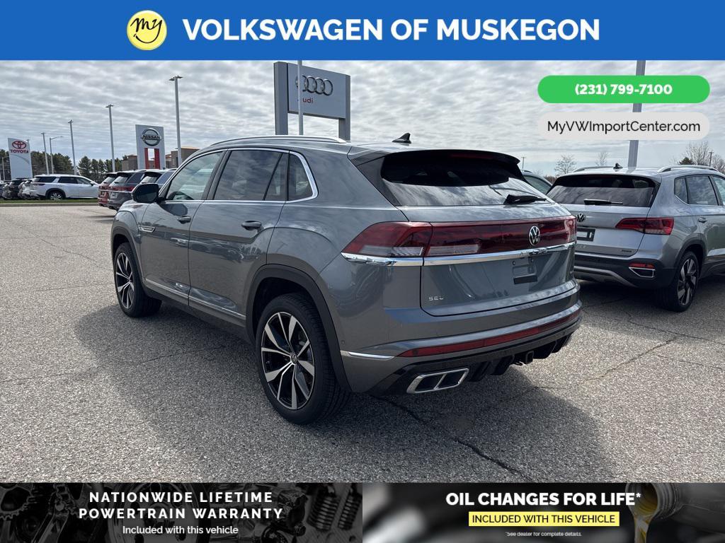 new 2025 Volkswagen Atlas Cross Sport car