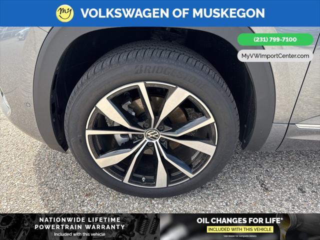 new 2025 Volkswagen Atlas Cross Sport car