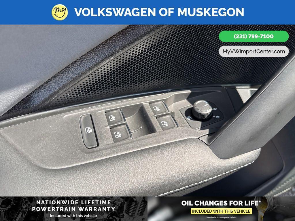 new 2025 Volkswagen Tiguan car, priced at $33,987