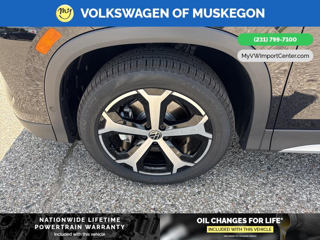 new 2025 Volkswagen Tiguan car, priced at $34,671