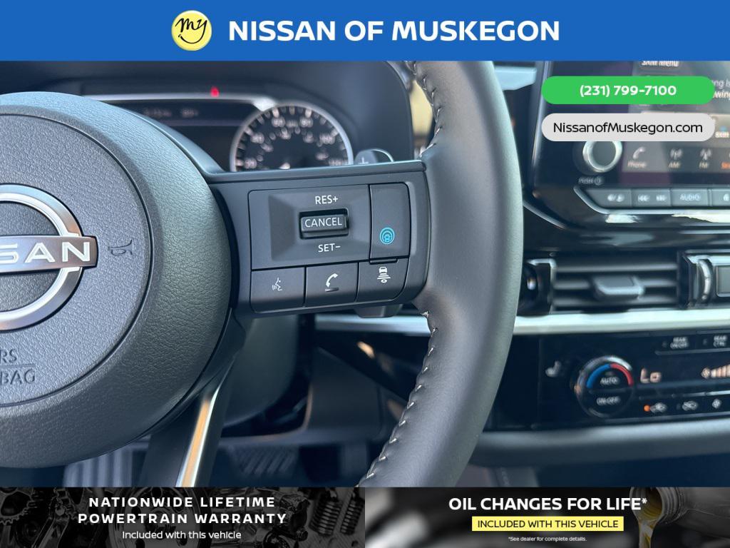 new 2025 Nissan Pathfinder car, priced at $43,880