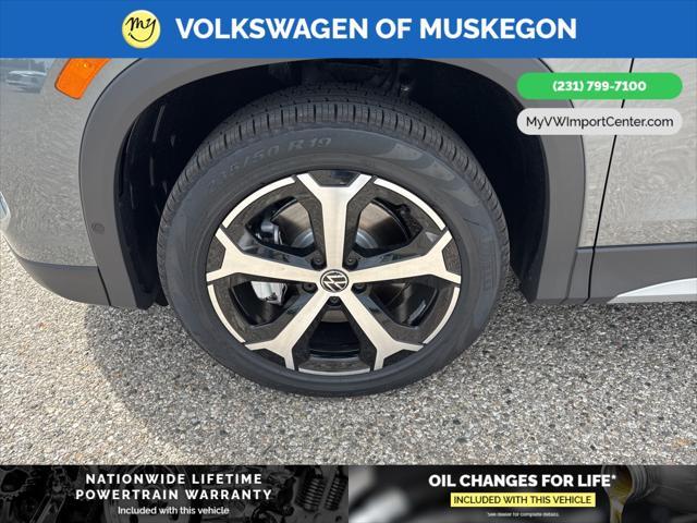 new 2025 Volkswagen Tiguan car, priced at $37,121