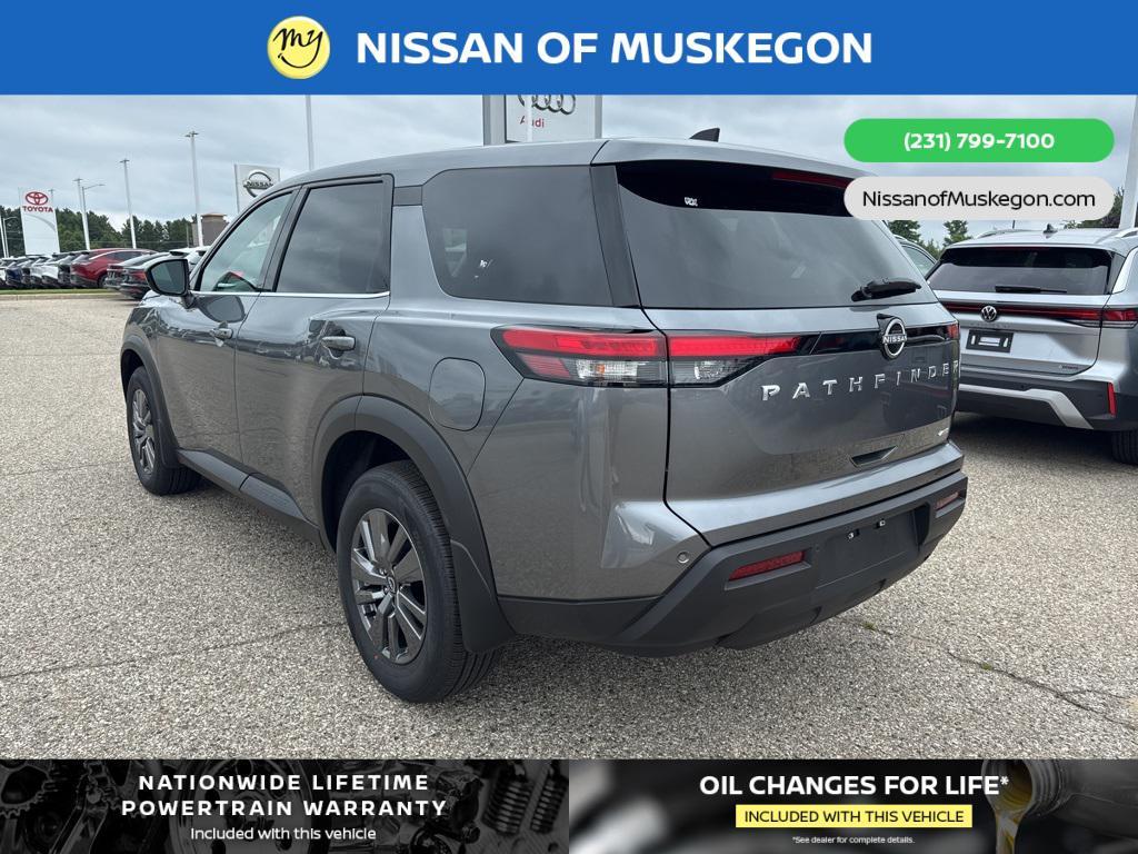 new 2025 Nissan Pathfinder car, priced at $40,450