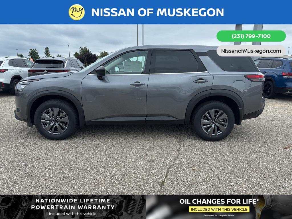 new 2025 Nissan Pathfinder car, priced at $40,450