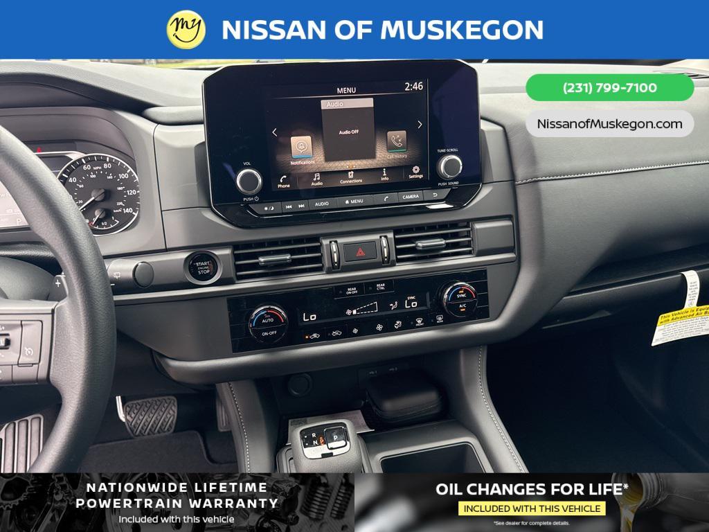new 2025 Nissan Pathfinder car, priced at $40,450