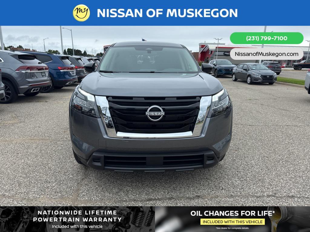 new 2025 Nissan Pathfinder car, priced at $40,450