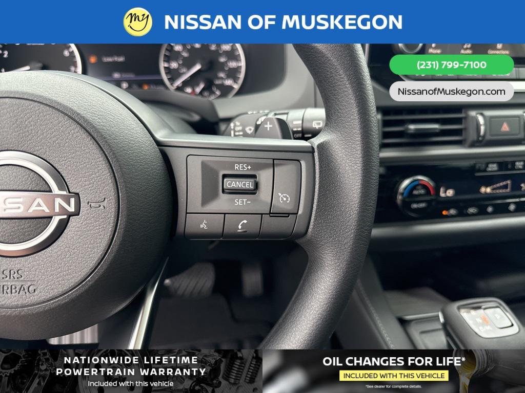 new 2025 Nissan Pathfinder car, priced at $40,450