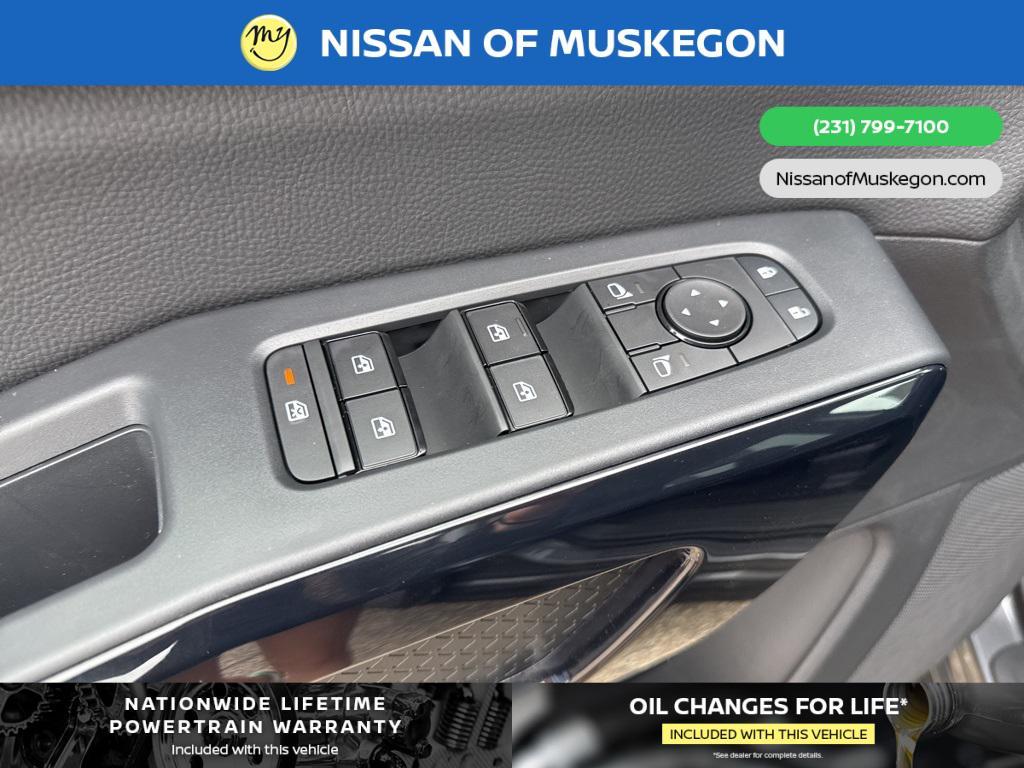new 2025 Nissan Pathfinder car, priced at $40,450