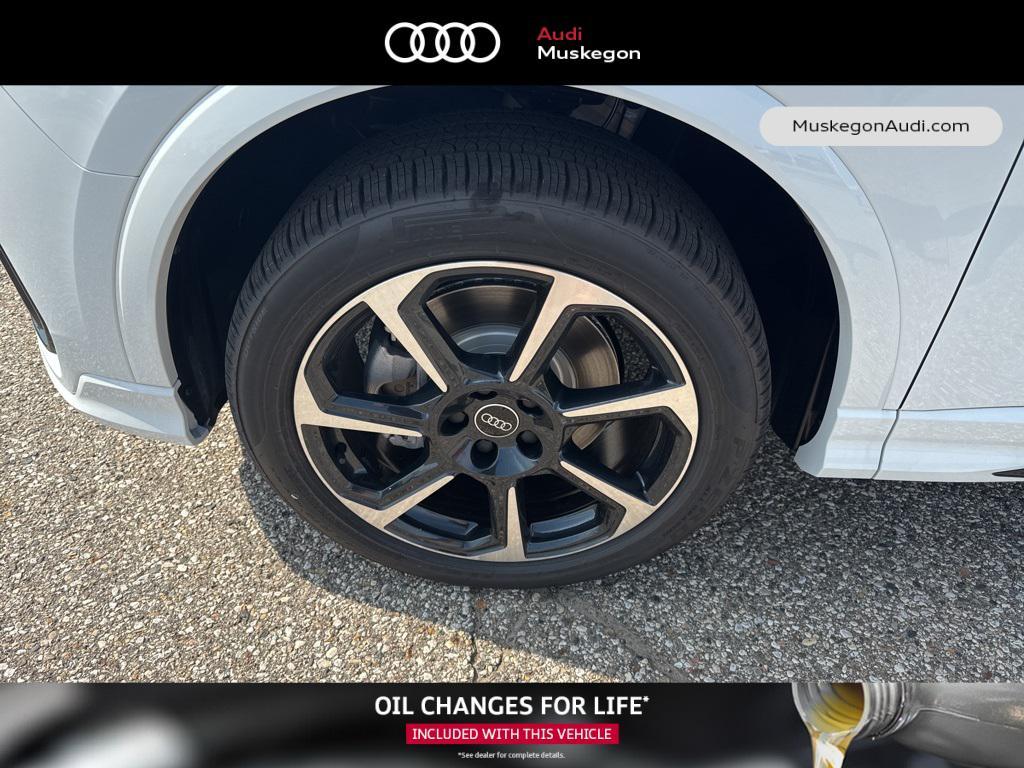 new 2025 Audi Q3 car, priced at $45,610
