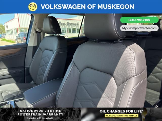 new 2025 Volkswagen Atlas car, priced at $44,752