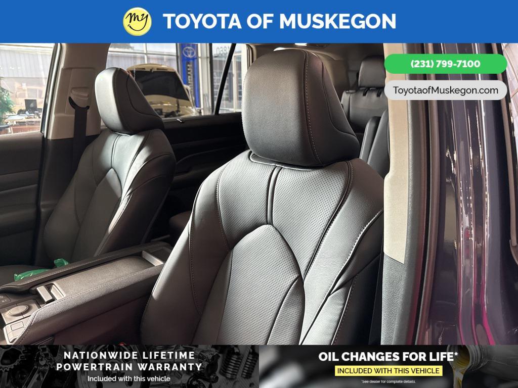 new 2025 Toyota Grand Highlander Hybrid car, priced at $56,882