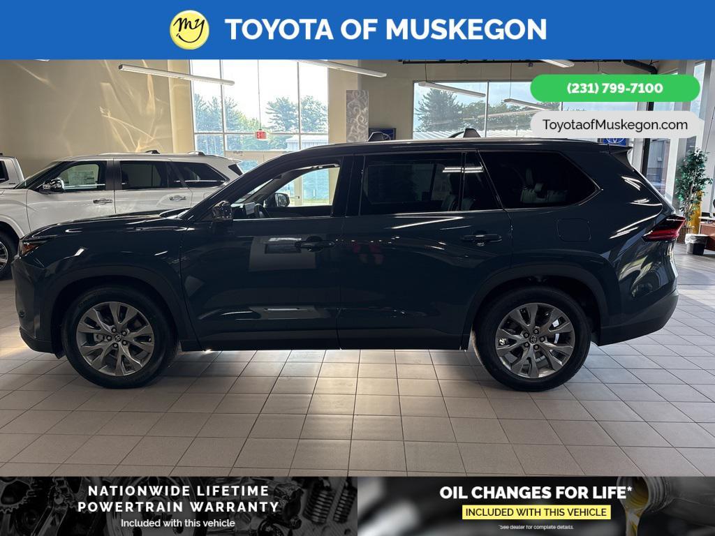 new 2025 Toyota Grand Highlander Hybrid car, priced at $56,882