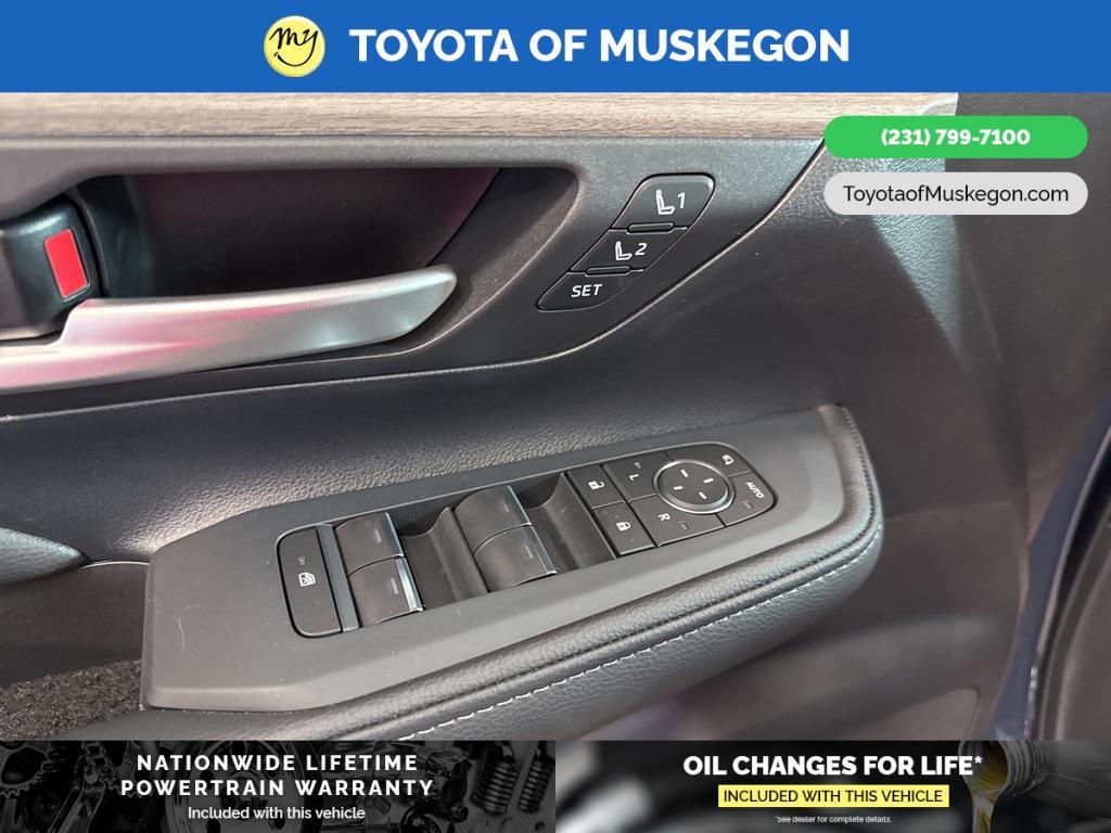 new 2025 Toyota Grand Highlander Hybrid car, priced at $56,882