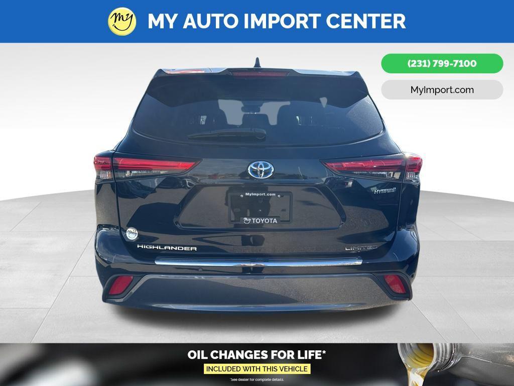 used 2020 Toyota Highlander Hybrid car, priced at $35,185