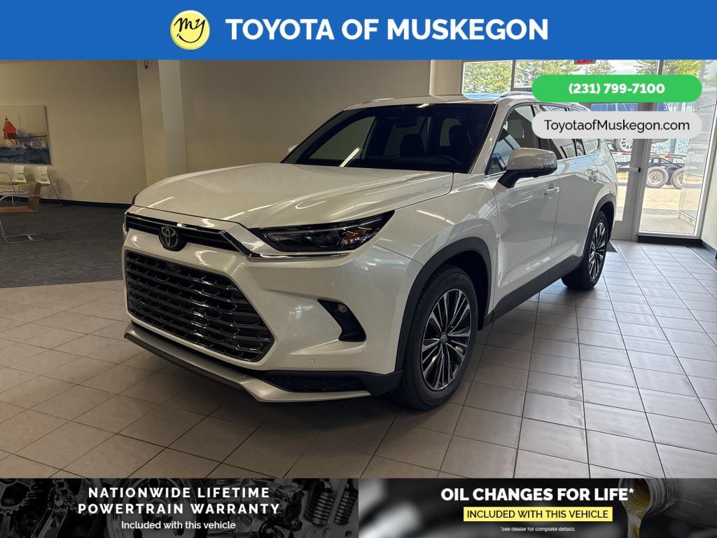 new 2025 Toyota Grand Highlander Hybrid car, priced at $61,443