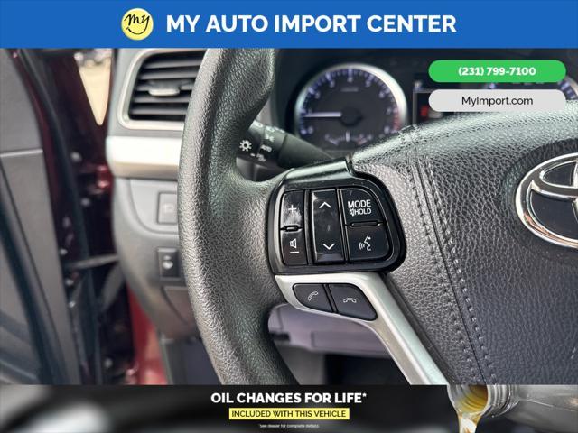 used 2019 Toyota Highlander car, priced at $29,381