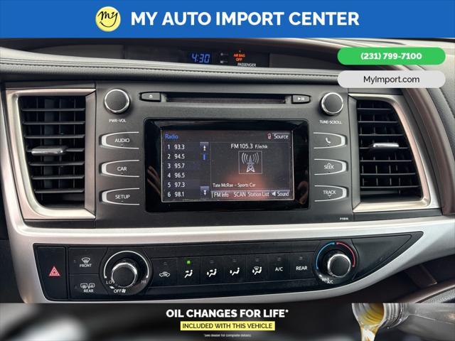 used 2019 Toyota Highlander car, priced at $29,381
