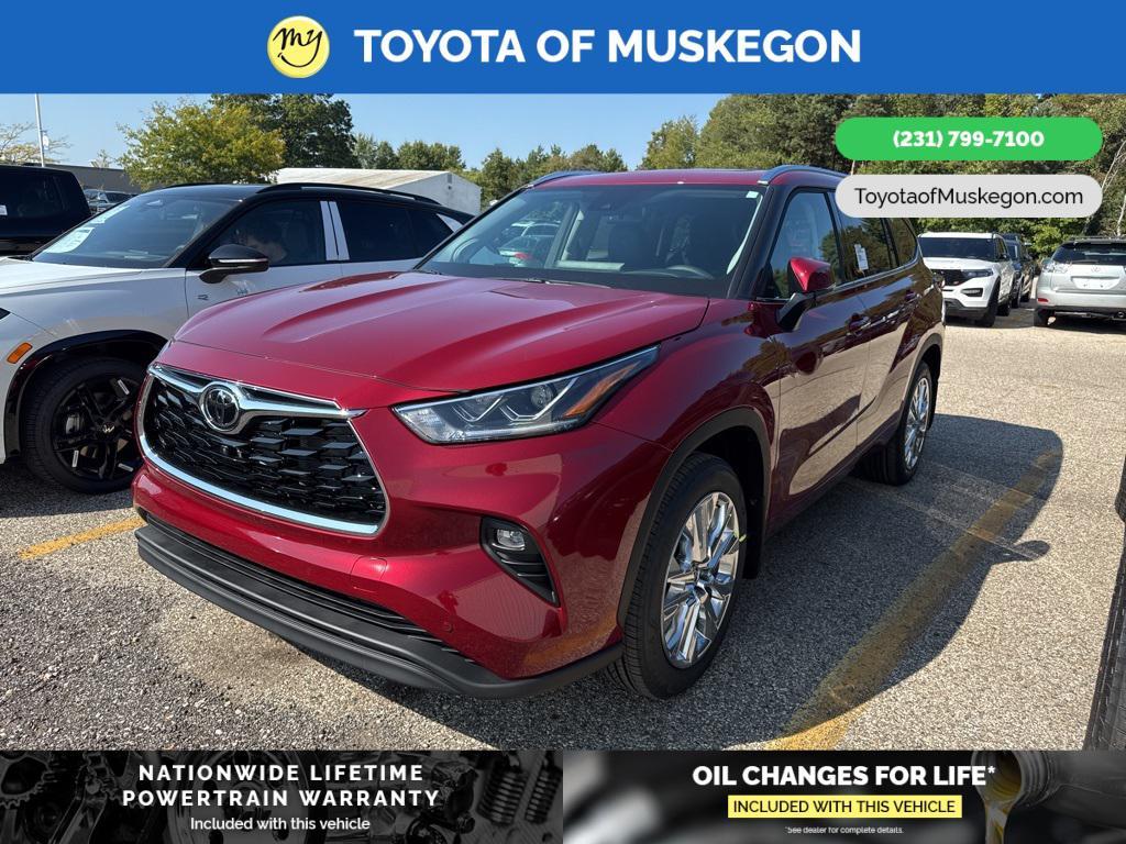 new 2025 Toyota Highlander car, priced at $53,587