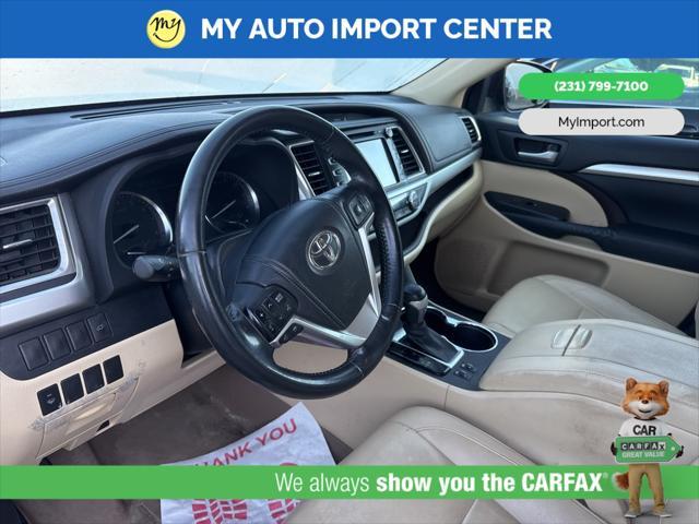used 2014 Toyota Highlander car, priced at $15,781