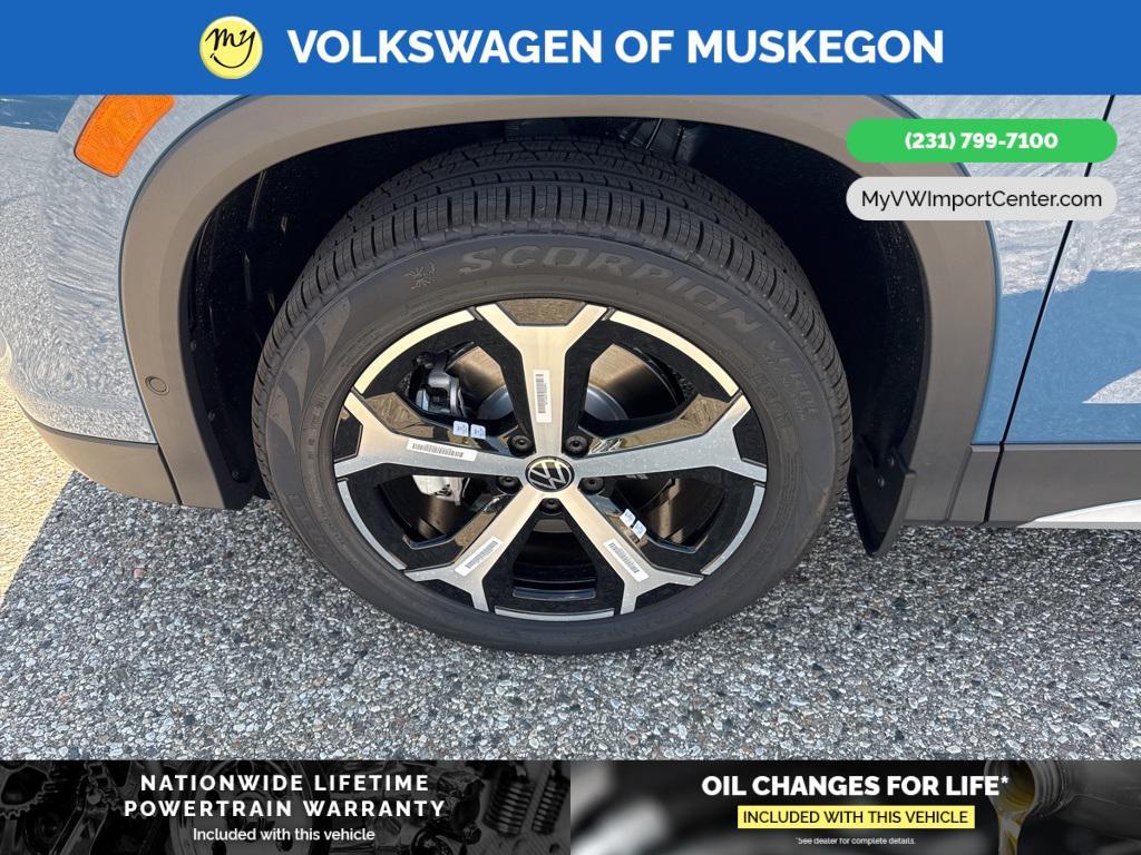 new 2025 Volkswagen Tiguan car, priced at $37,749