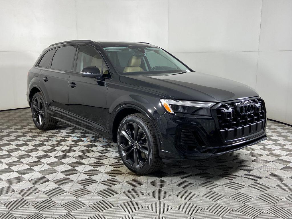 new 2025 Audi Q7 car, priced at $74,320