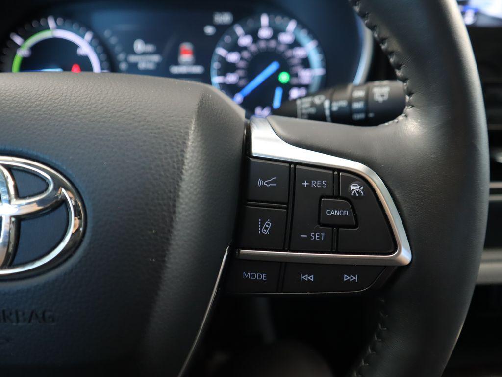 used 2021 Toyota Highlander Hybrid car, priced at $37,992