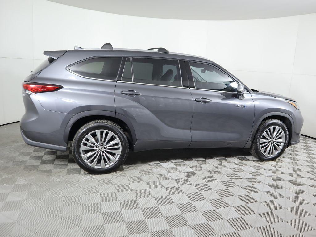 used 2021 Toyota Highlander Hybrid car, priced at $37,992