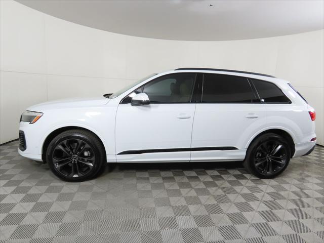 new 2025 Audi Q7 car, priced at $77,460