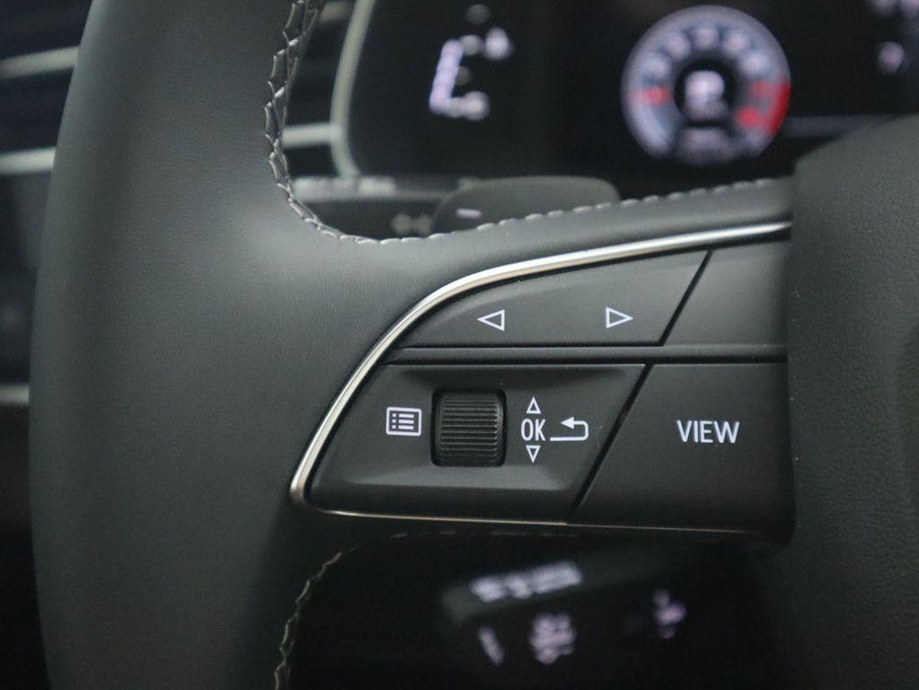 new 2025 Audi Q7 car, priced at $68,220