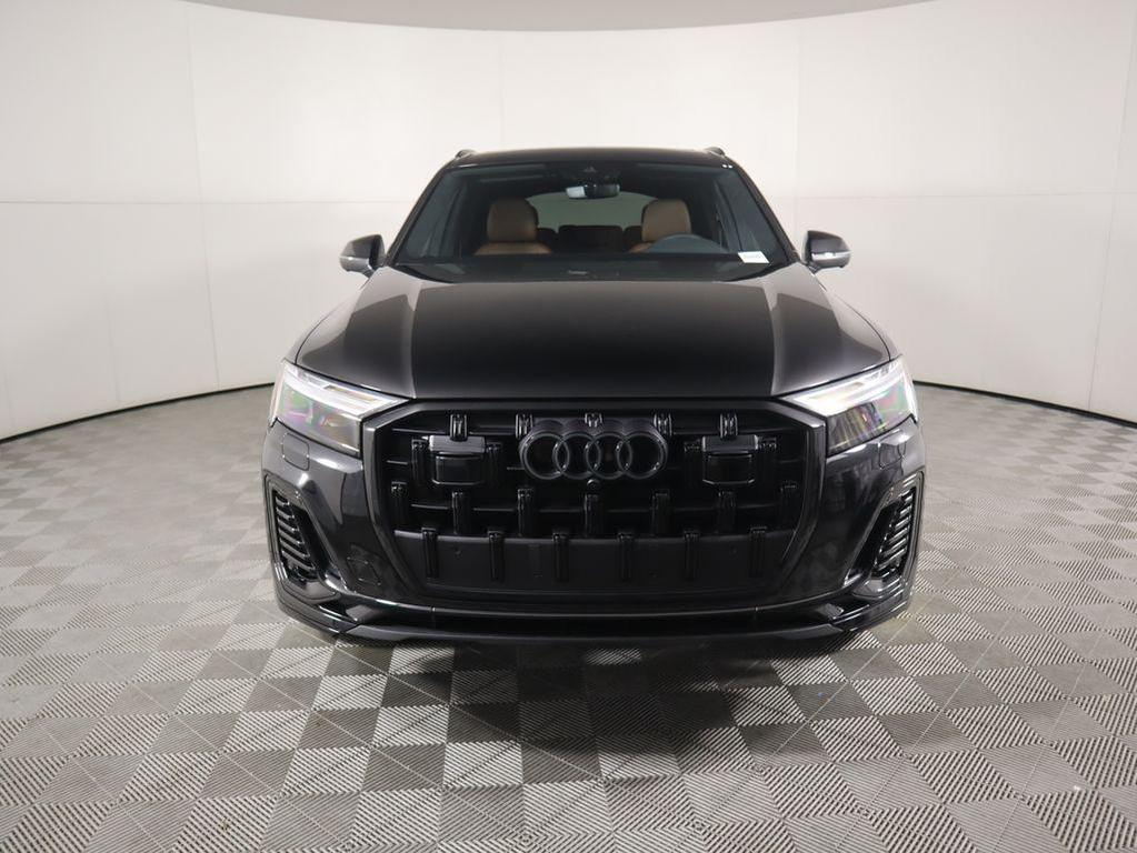 new 2025 Audi Q7 car, priced at $68,220