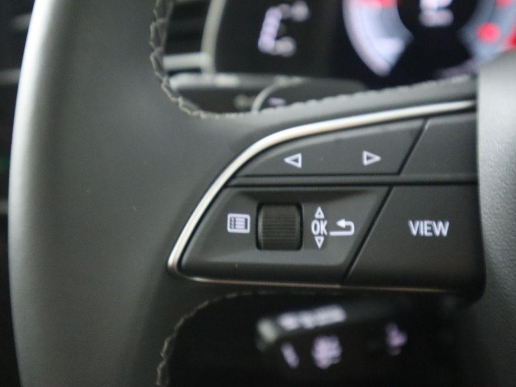new 2025 Audi Q7 car, priced at $83,595