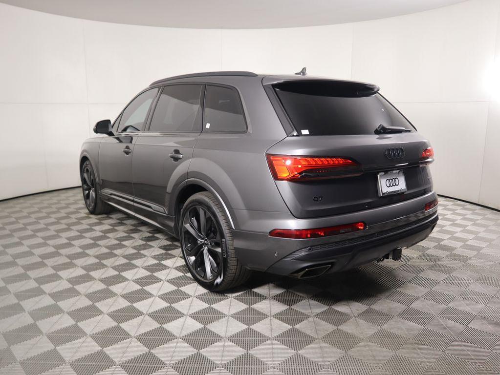 new 2025 Audi Q7 car, priced at $83,595