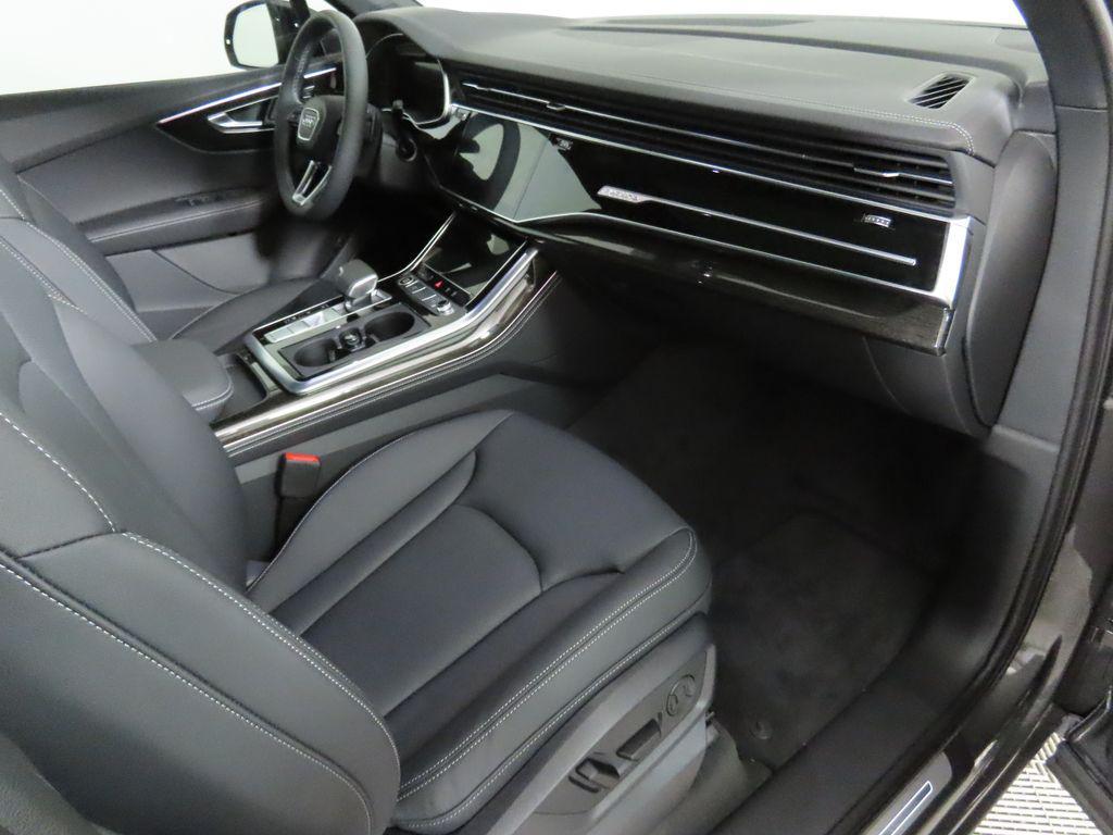 used 2025 Audi Q7 car, priced at $77,070