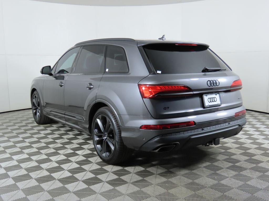 used 2025 Audi Q7 car, priced at $77,070