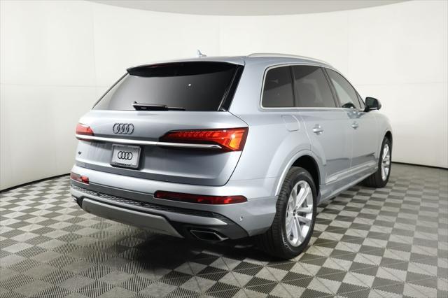 new 2025 Audi Q7 car, priced at $74,610