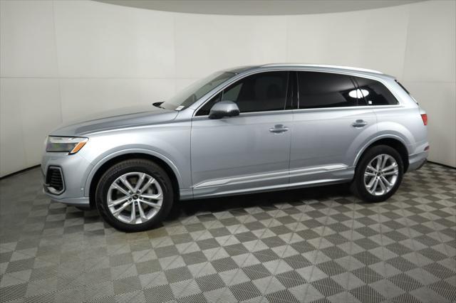 new 2025 Audi Q7 car, priced at $74,610