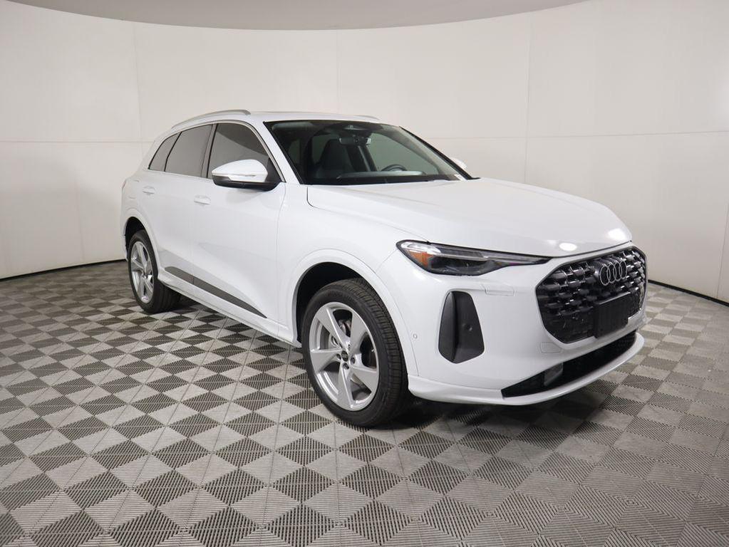 new 2025 Audi Q5 car, priced at $61,150