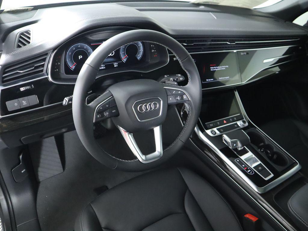 used 2025 Audi Q7 car, priced at $49,992