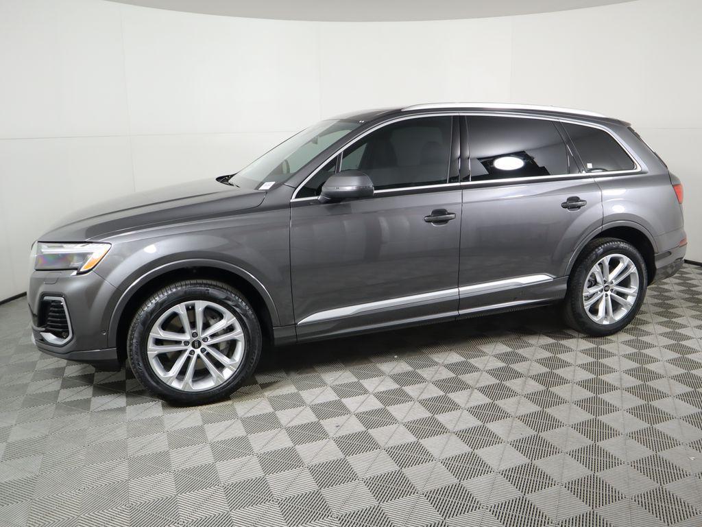 used 2025 Audi Q7 car, priced at $49,992