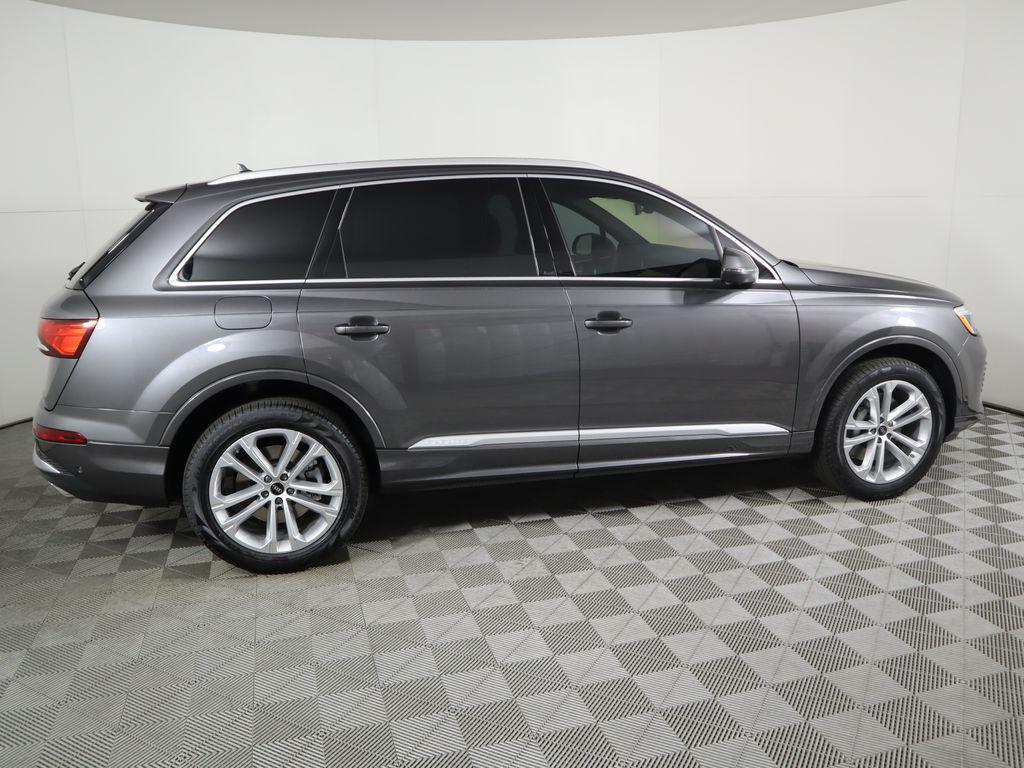 used 2025 Audi Q7 car, priced at $49,992