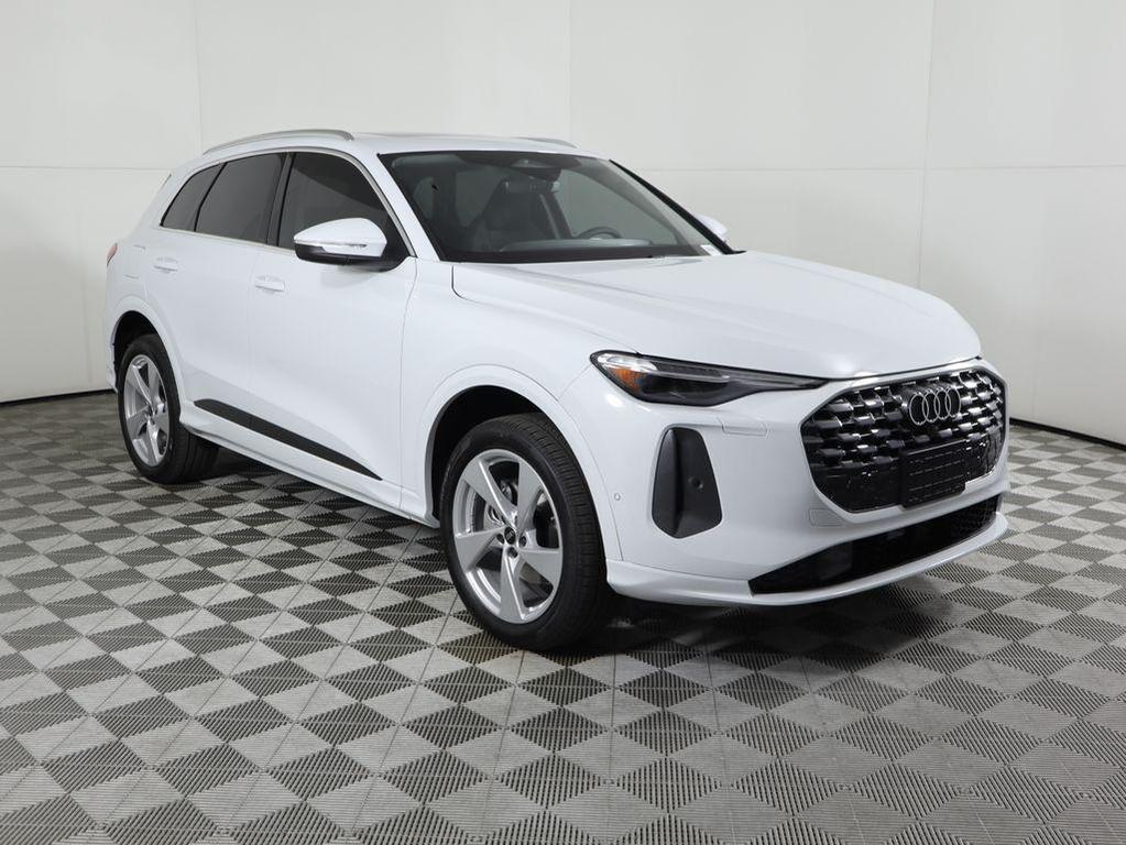 new 2025 Audi Q5 car, priced at $61,890