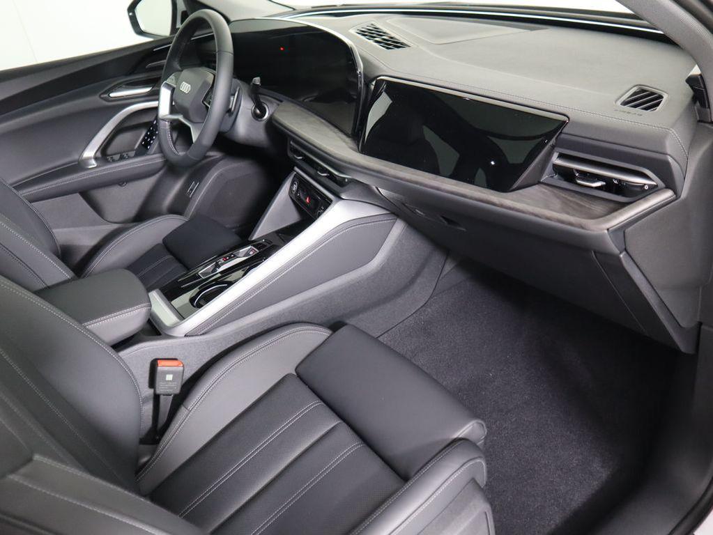 new 2025 Audi Q5 car, priced at $61,890