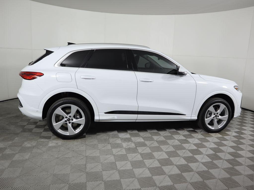 new 2025 Audi Q5 car, priced at $61,890
