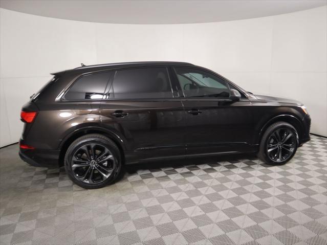 new 2025 Audi Q7 car, priced at $75,070